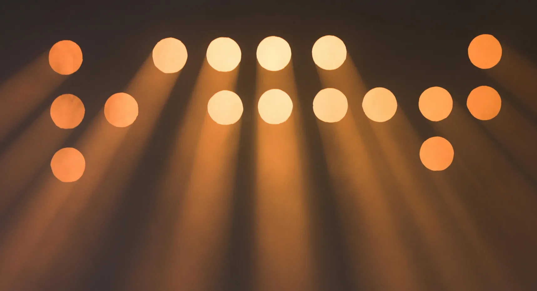 Luces de un escenario