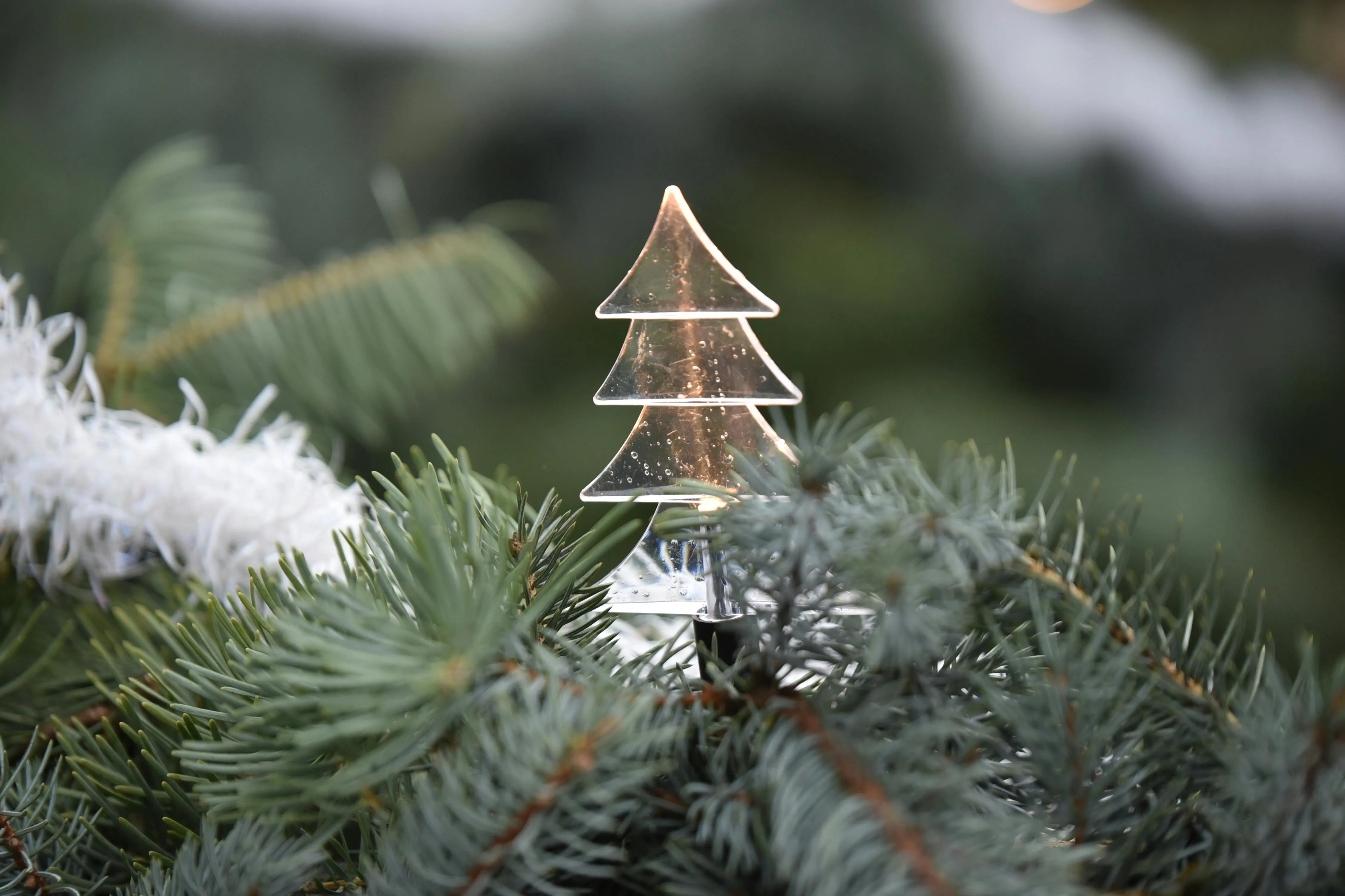 decoración en un arbol de navidad
