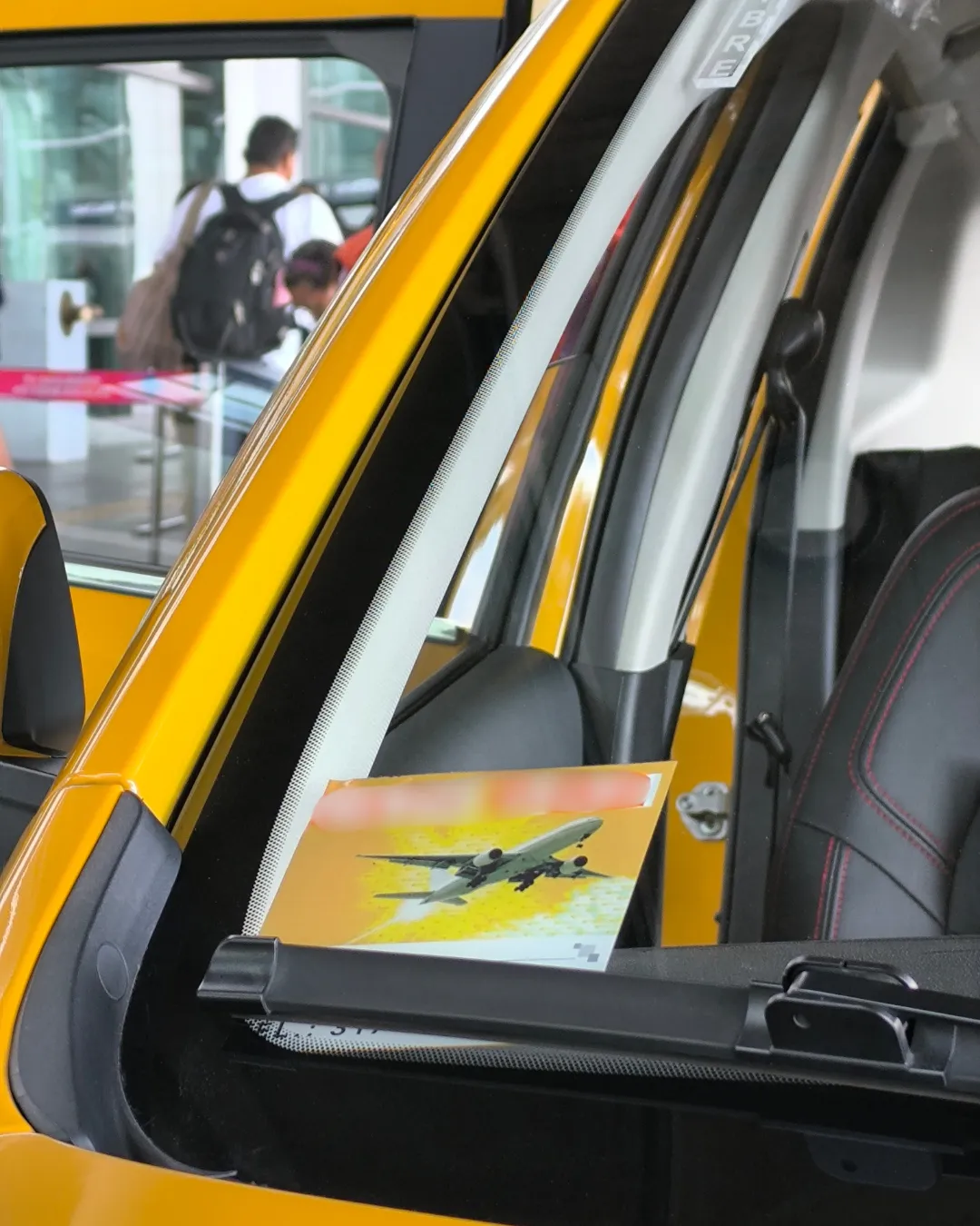 identificador de taxi autorizado en aeropuerto